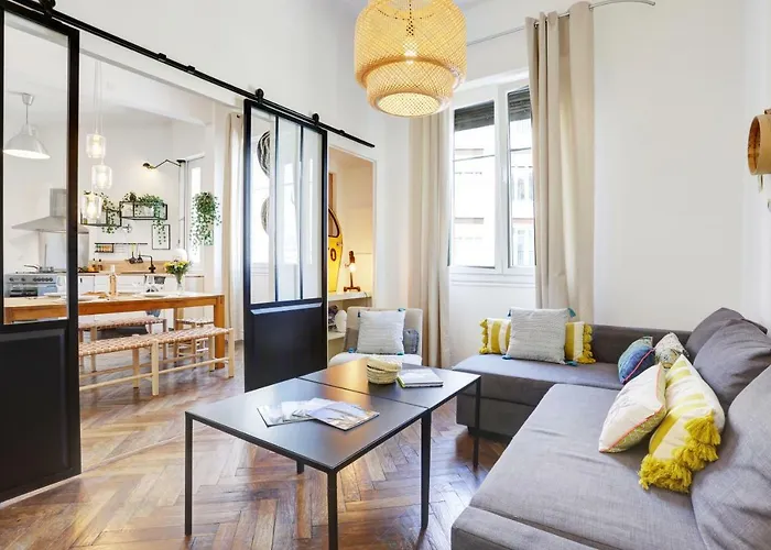 Le st francois - GORGEOUS APT ART-DÉCO,LIFT, A/C, 20 METERS BEACH