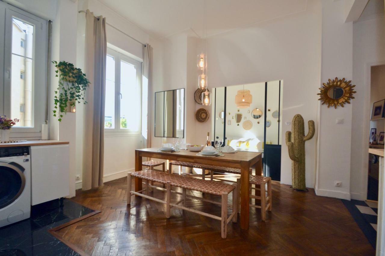 Le St Francois - Gorgeous Apt Art-déco,lift, A/c, 20 Meters Beach *