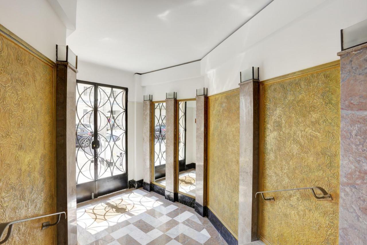 Le St Francois - Gorgeous Apt Art-déco,lift, A/c, 20 Meters Beach *